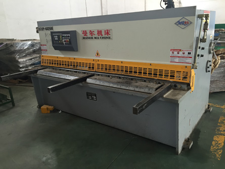 剪板設(shè)備 剪板設(shè)備