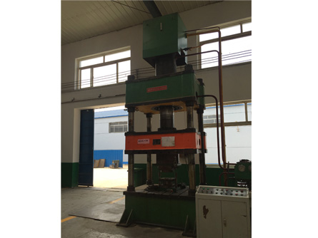 大型液壓設備 大型液壓設備